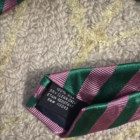 The tie bar silk pink and green diagonal stripe skinny tie - Picture 3 of 3